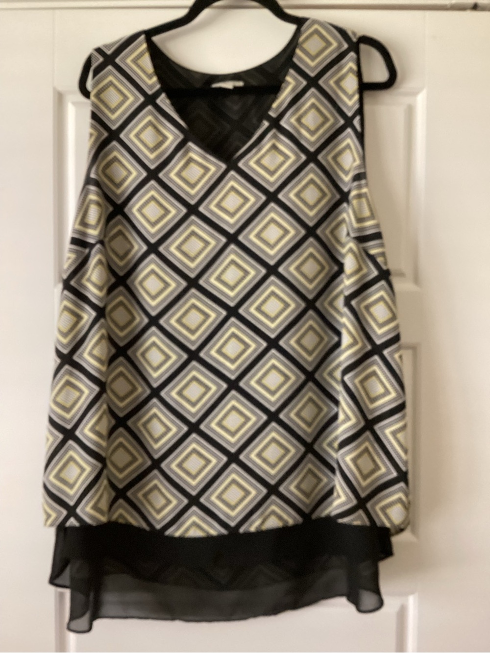 Cato Black, Gray & Yellow Geometric Cold-Shoulder Blouse